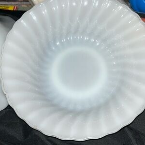 Vintage Anchor Hocking Swirled Shell Pattern White Serving Bowl